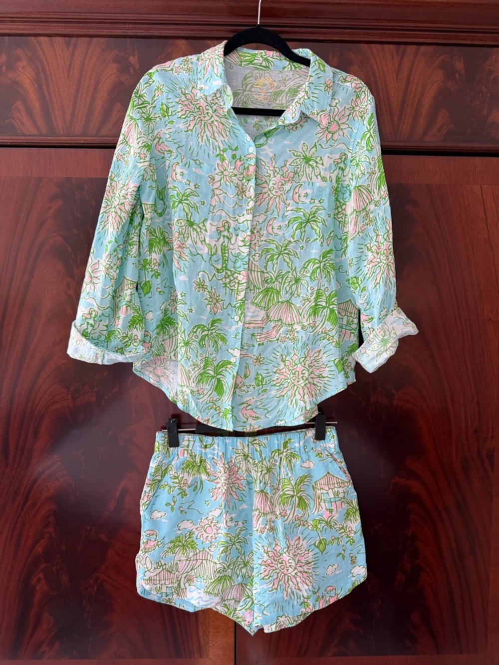 Lilly Pulitzer Sea View Linen Button Down & Elodey Shorts Set Sunbathers Bliss M - Picture 3 of 14